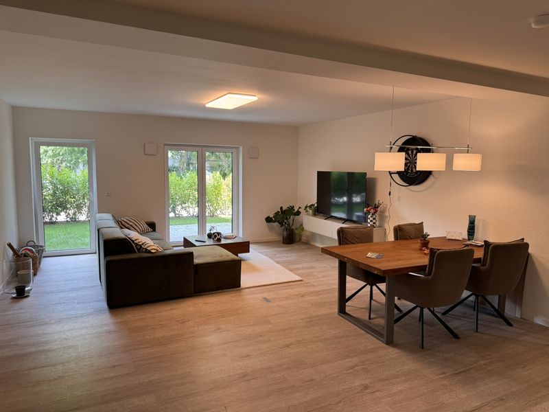 Moderne barrierearme 2 Zimmer Wohnung  im Erdgeschoss mit Terrasse!
